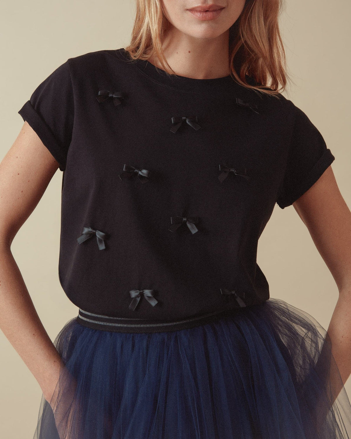 Tee multi nœuds Satin signature